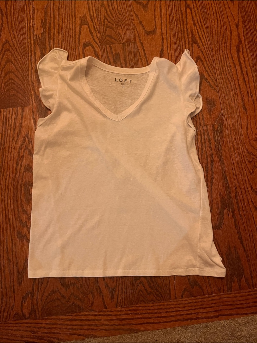 LOFT V-Neck Flutter Sleeve Top - womens medium